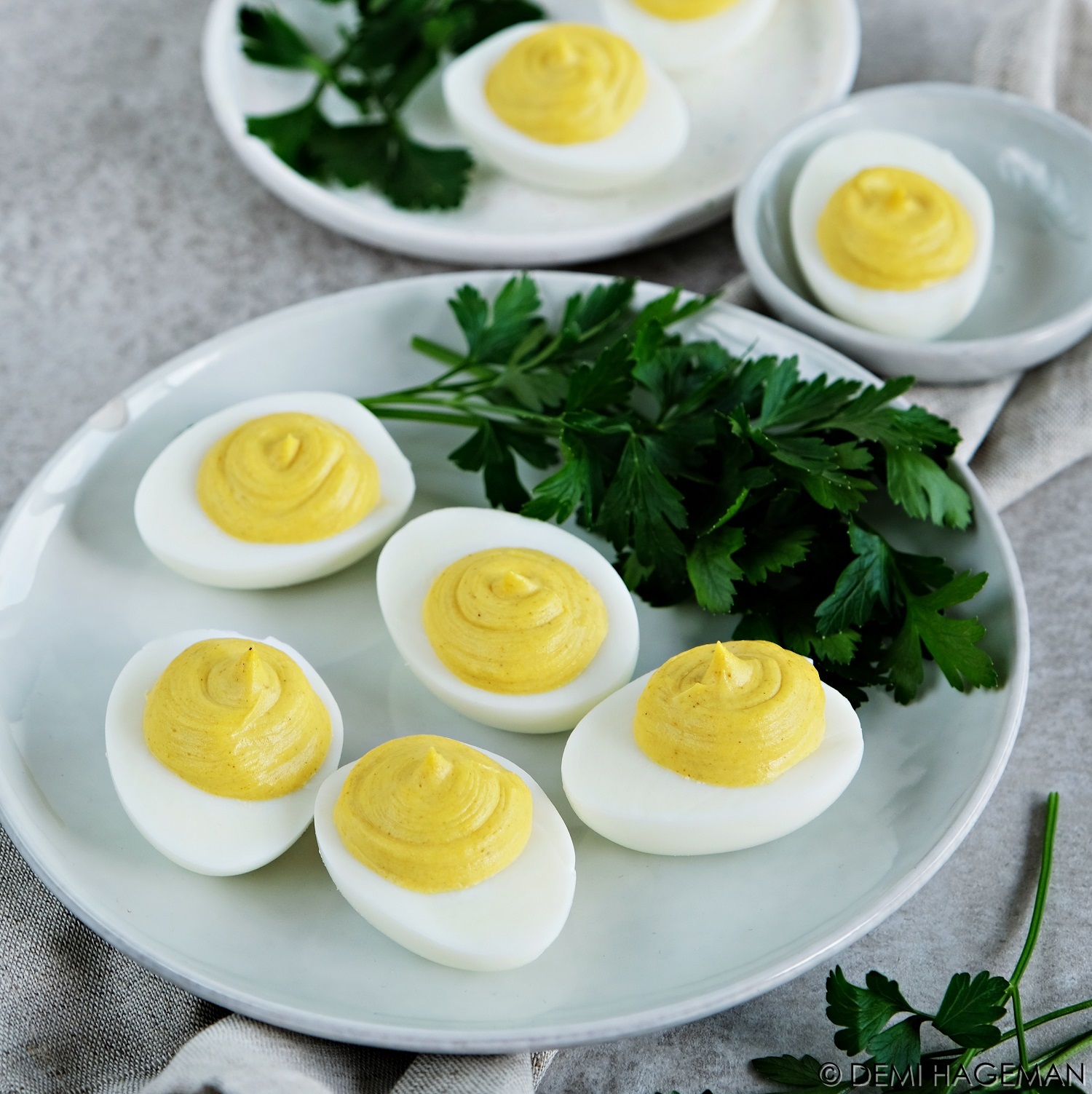 familie versieren Zeeslak Gevulde eieren recept met kerrie (basisrecept) - StudioKOOK